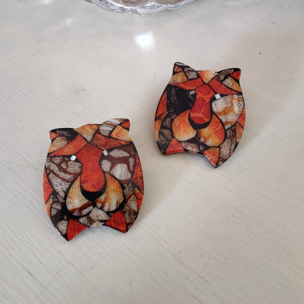 Vintage Karla Jordan Stone Inlay Bold Tiger Earrings